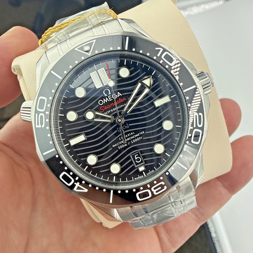 Unworn omega seamaster diver - omega,
