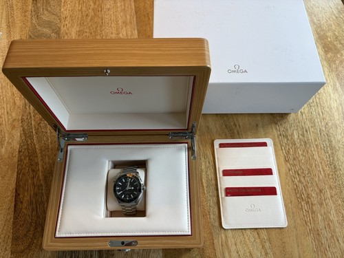 Omega seamaster planet ocean - planet,